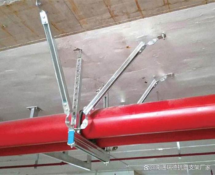 2500x800的風管幾米一個抗震支架?(管道抗震支架多少米一組)